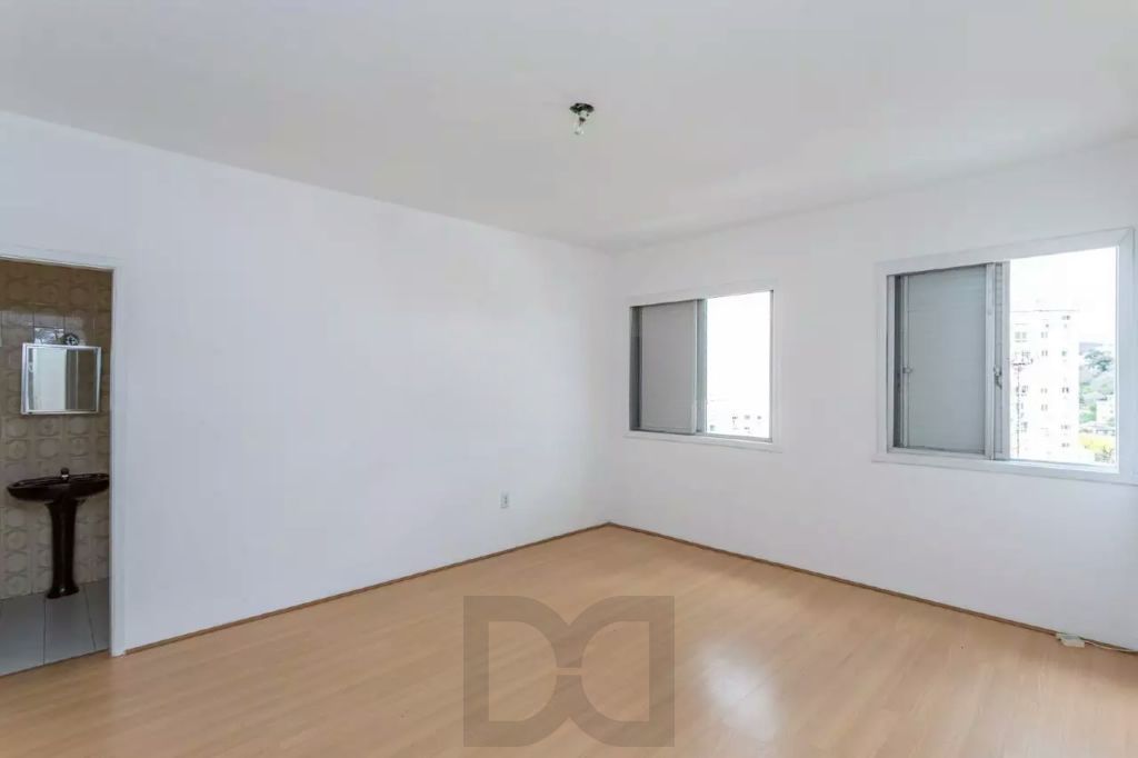 Apartamento 1 dormitório à venda no Bairro Azenha - Porto Alegre — foto 3