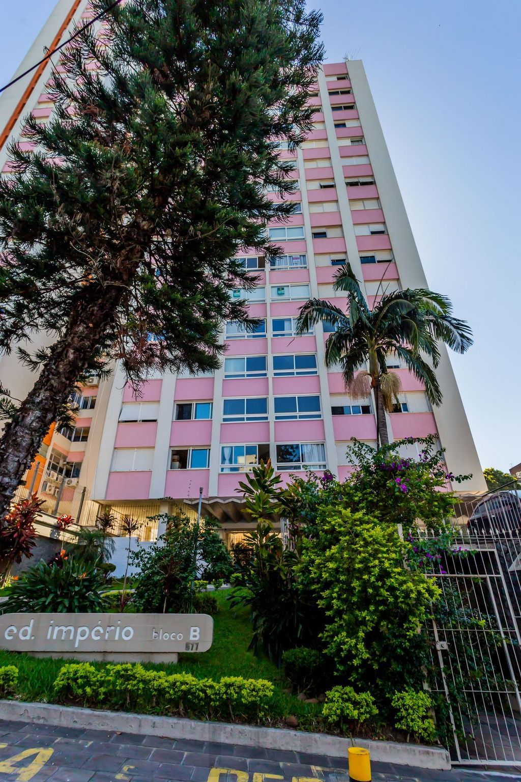 Apartamento 4 dorms à venda Rua Vinte e Quatro de Outubro, Moinhos de Vento - Porto Alegre — foto 31