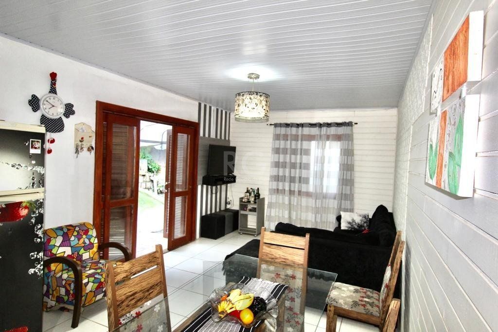 Casa para Venda - 90m², 5 dormitórios, sendo 1 suites, 5 vagas - Teresópolis — foto 4