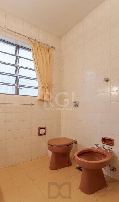 Casa para Venda - 327m², 4 dormitórios, sendo 1 suites, 3 vagas - Chácara das Pedras — foto 39