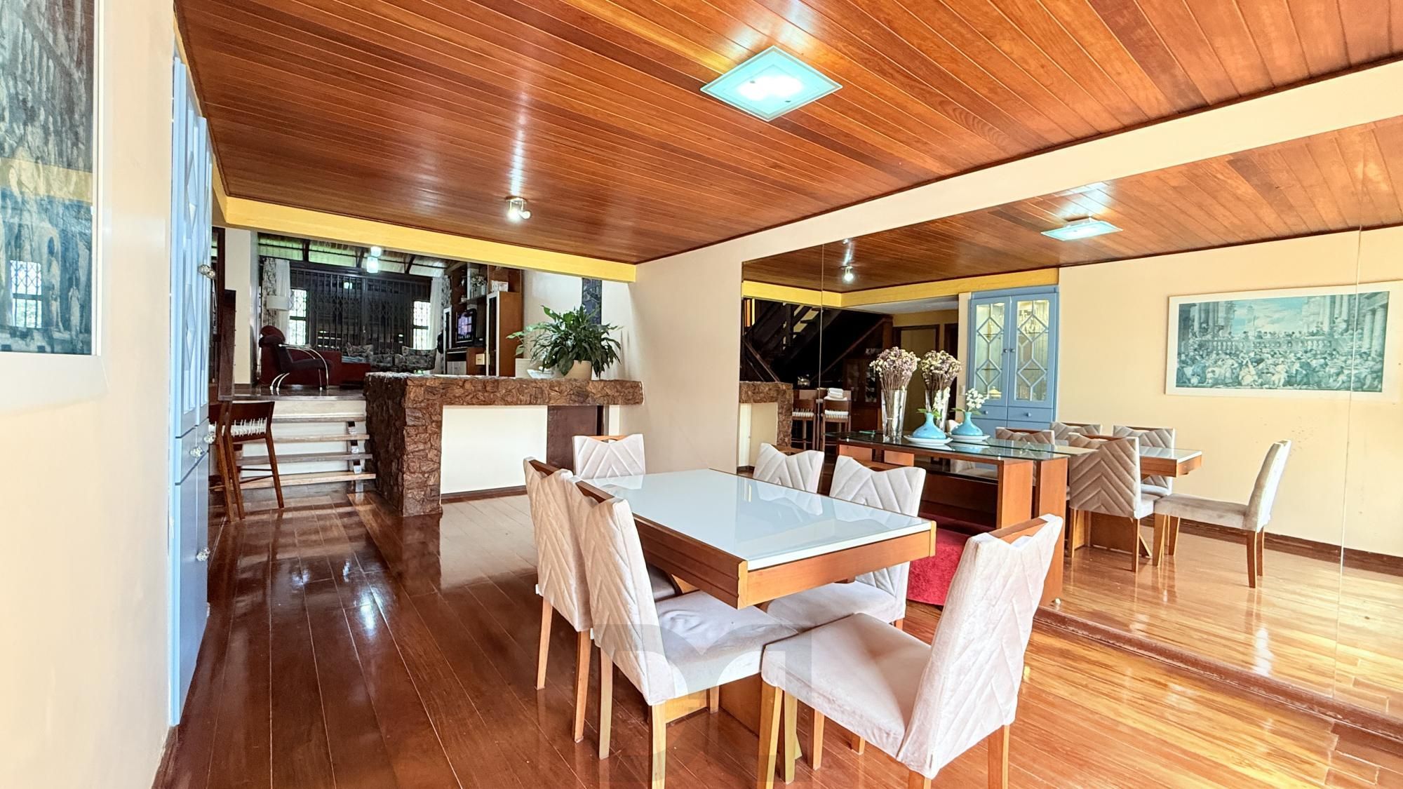 Casa para Venda - 260m², 4 dormitórios, sendo 1 suites, 4 vagas - Nonoai — foto 28