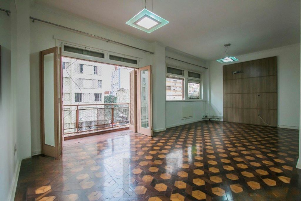 Apartamento de 3 dormitórios à venda no Bairro Centro Histórico - Porto Alegre — foto 1
