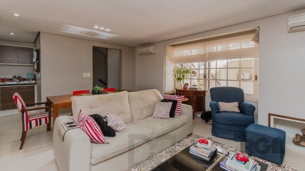 Excelente casa em condomínio de 249m² com 03 dormitórios e 4 vagas. — foto 6