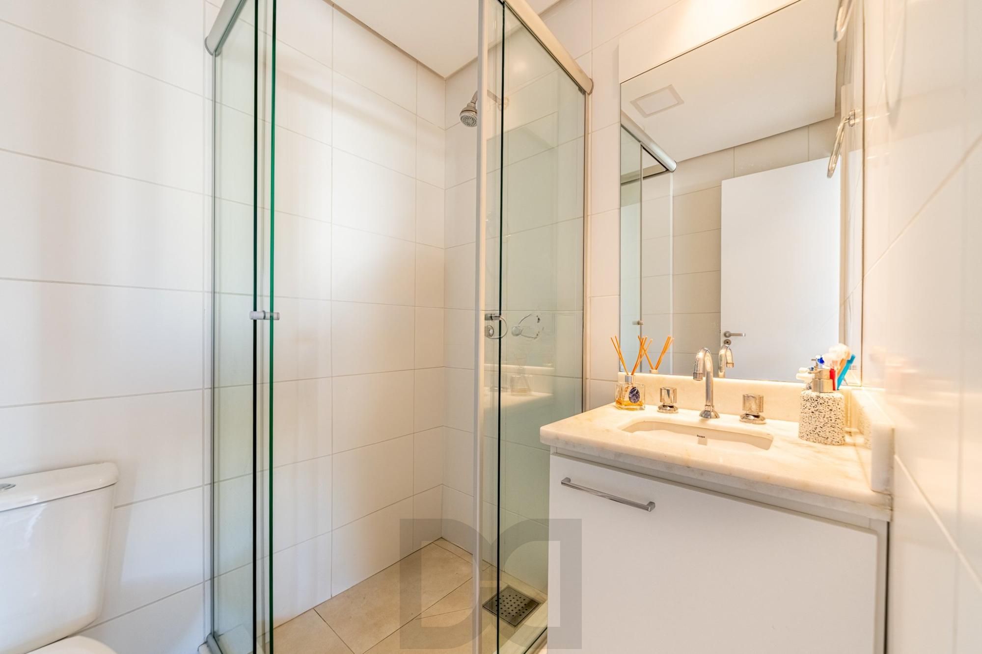 Apartamento de 2 dormitorios no Bairro Higienópolis, Porto Alegre — foto 11