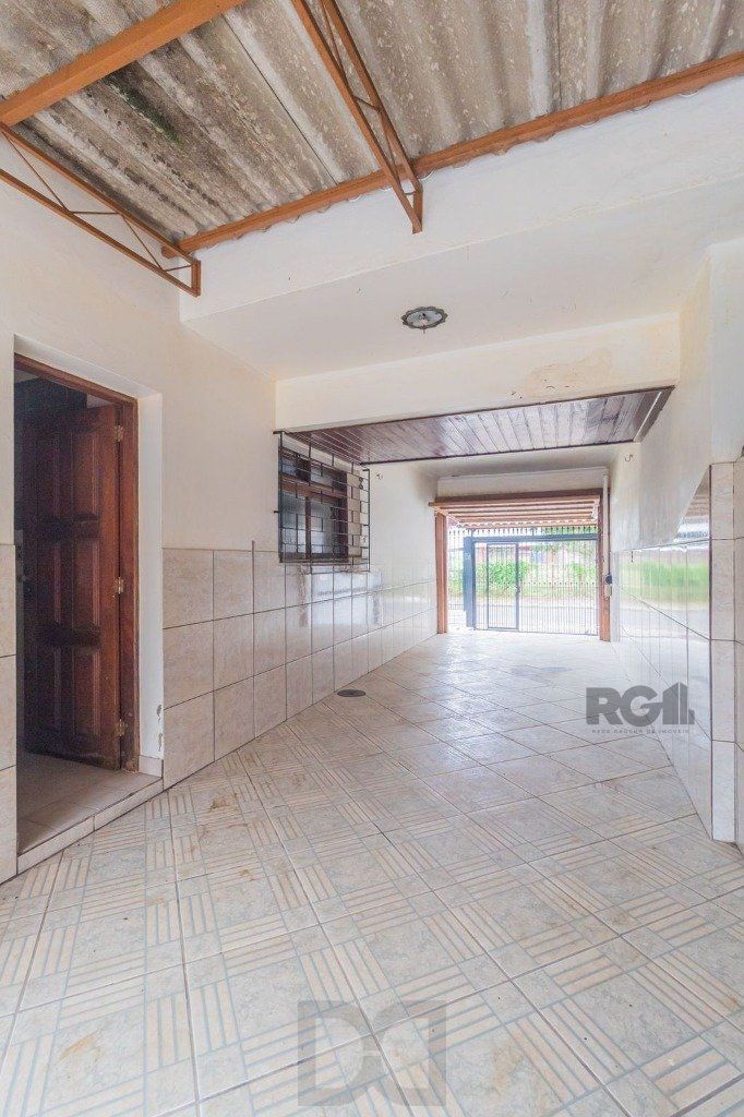 Casa com 240m², 3 dormitórios, 6 vagas no bairro Sarandi — foto 23