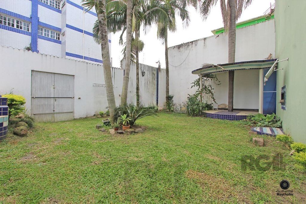 Casa com 5 suítes, 7 banheiros, 4 vagas no bairro Partenon — foto 55