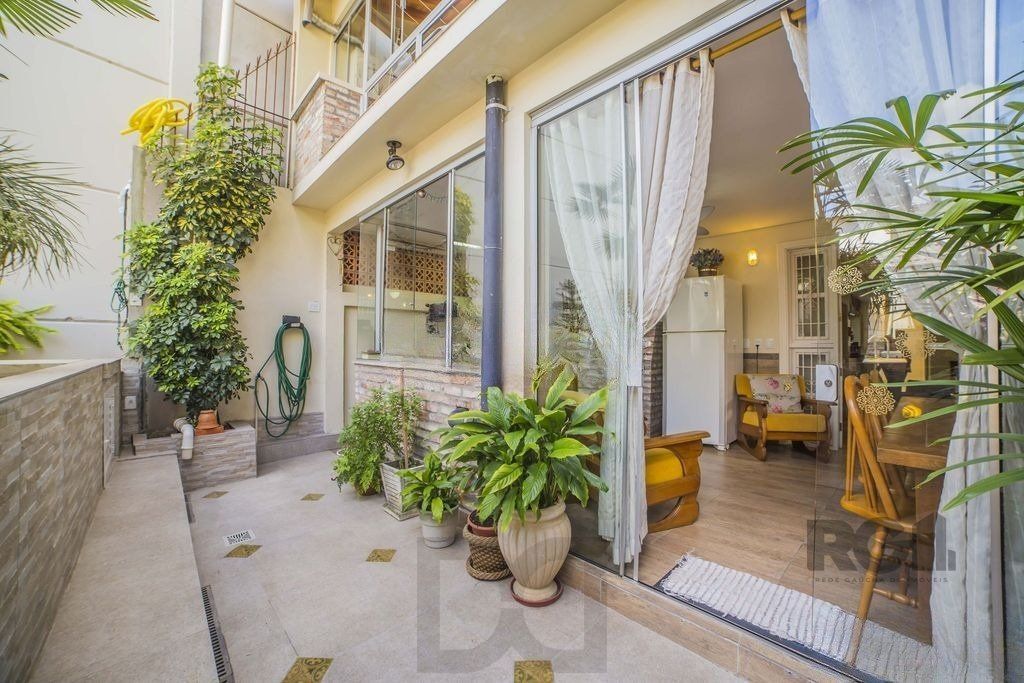 Casa de 4 dormitórios no bairro Glória — foto 26