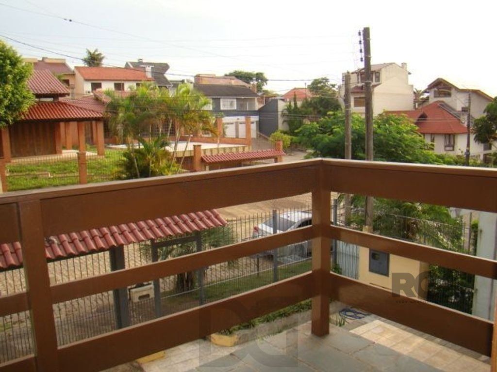 Casa de 370m² - 4 dormitórios, 2 suítes e 4 vagas de garagem no bairro Espírito Santo — foto 12