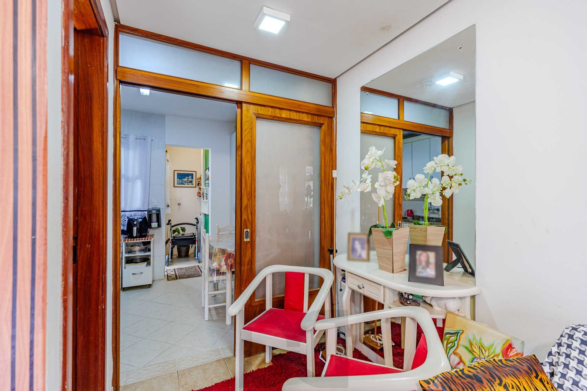 Casa de 03 dormitorios no bairro Teresopolis — foto 3