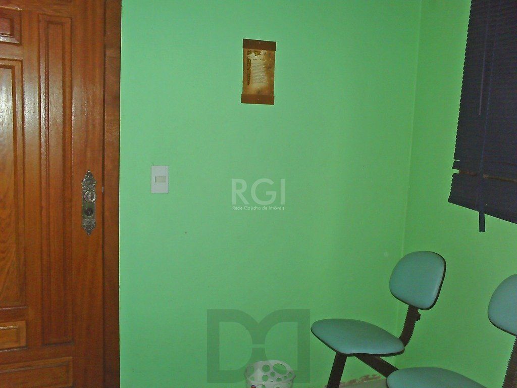 Casa para Venda - 140m², 3 dormitórios, sendo 1 suites, 2 vagas - Morro Santana — foto 6