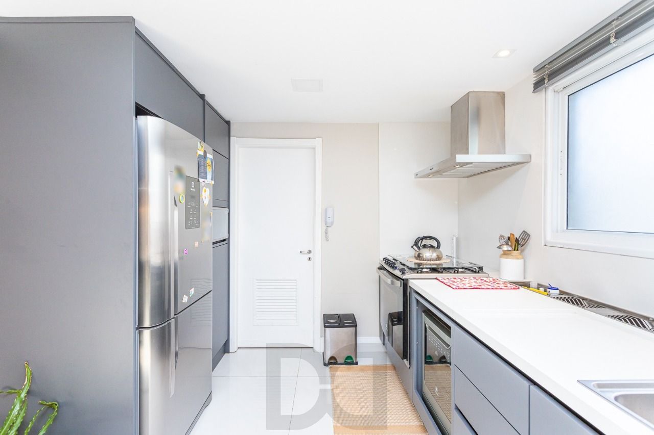 Apartamento com 3 suítes e 161m² à venda em Petrópolis, Porto Alegre. — foto 13