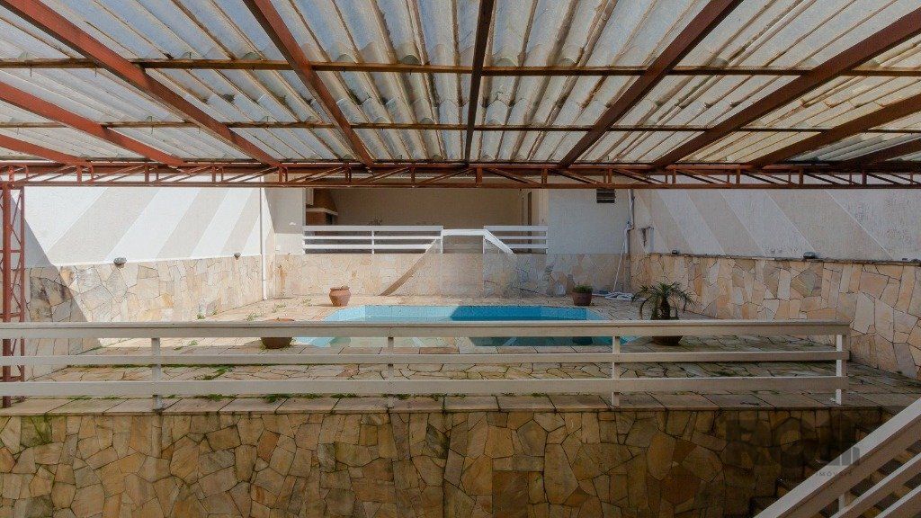 Casa com 4 dormitórios, 4 vagas no bairro Vila Jardim — foto 36