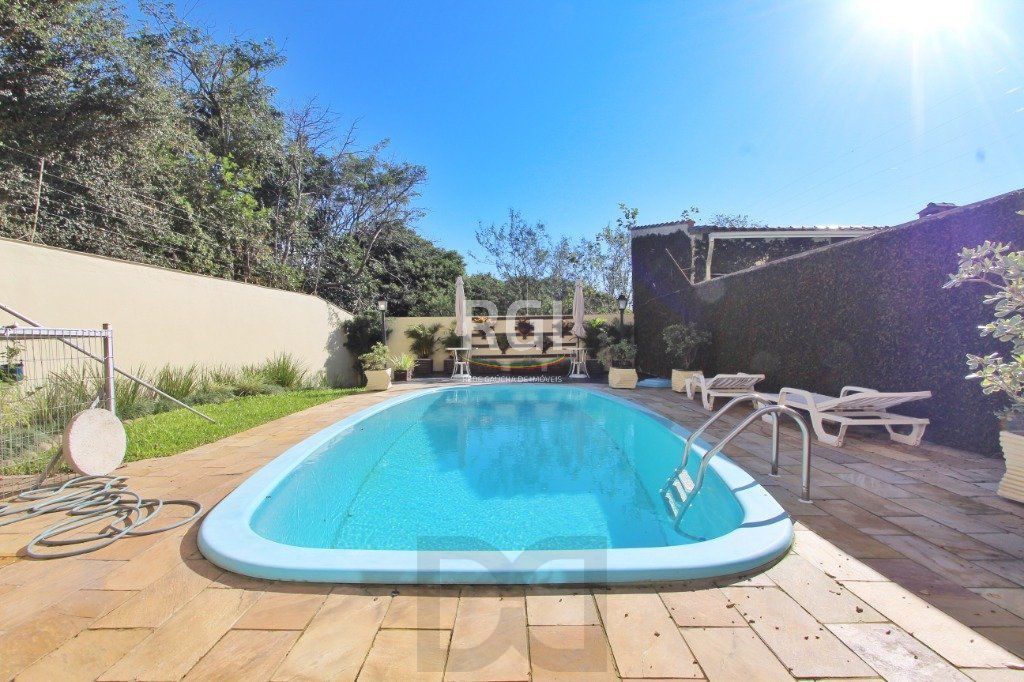 Casa para Venda - 250m², 3 dormitórios, sendo 1 suites, Teresópolis — foto 27