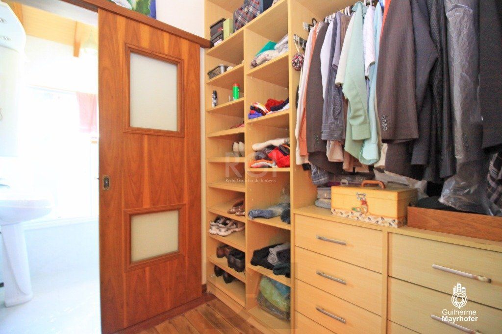 Casa para Venda - 240m², 4 dormitórios, sendo 3 suites, 6 vagas - Jardim Sabará — foto 11