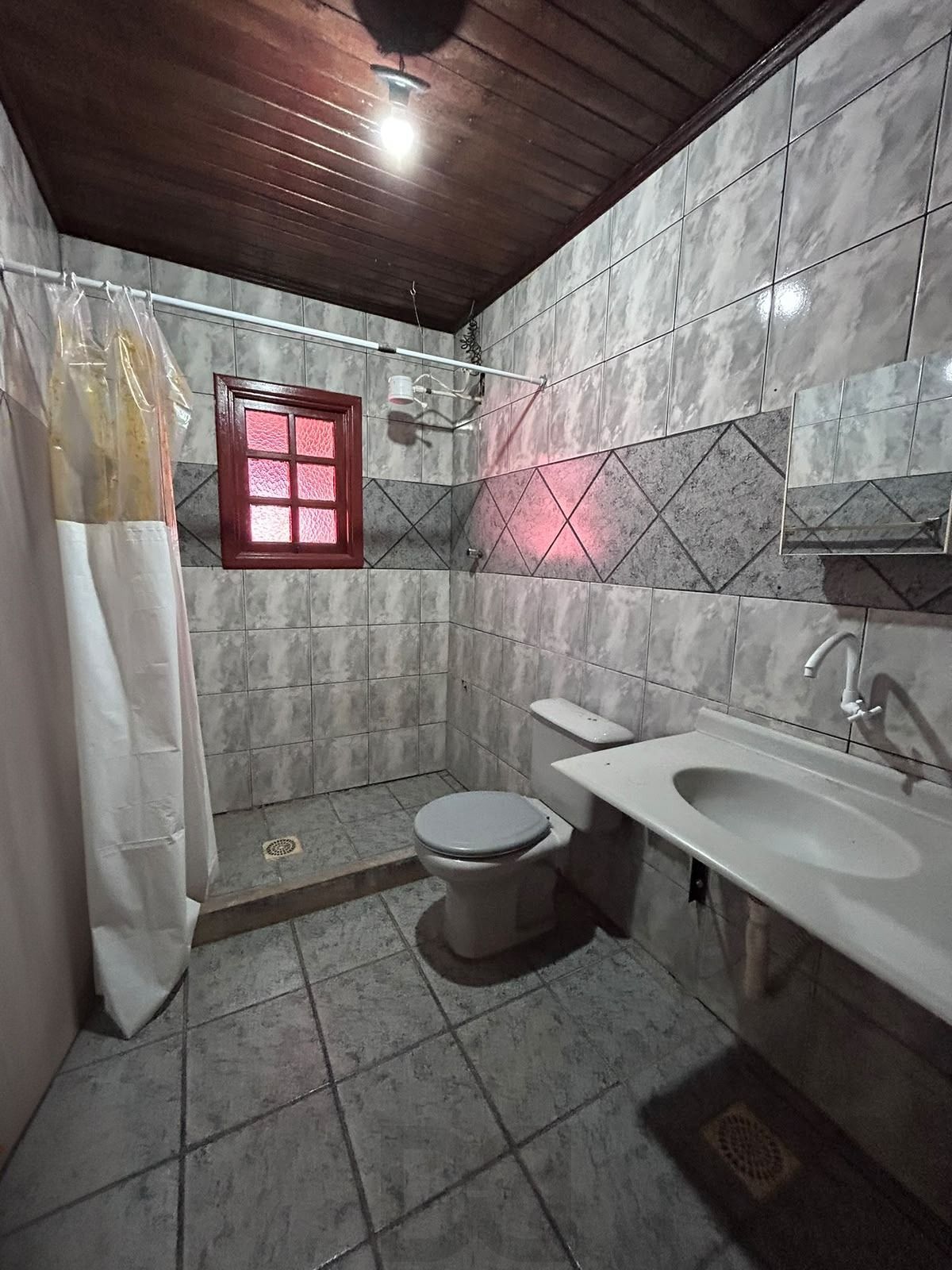 Casa de 3 dormitórios a Venda no Bairro Ponta Grossa - Porto Alegre — foto 8
