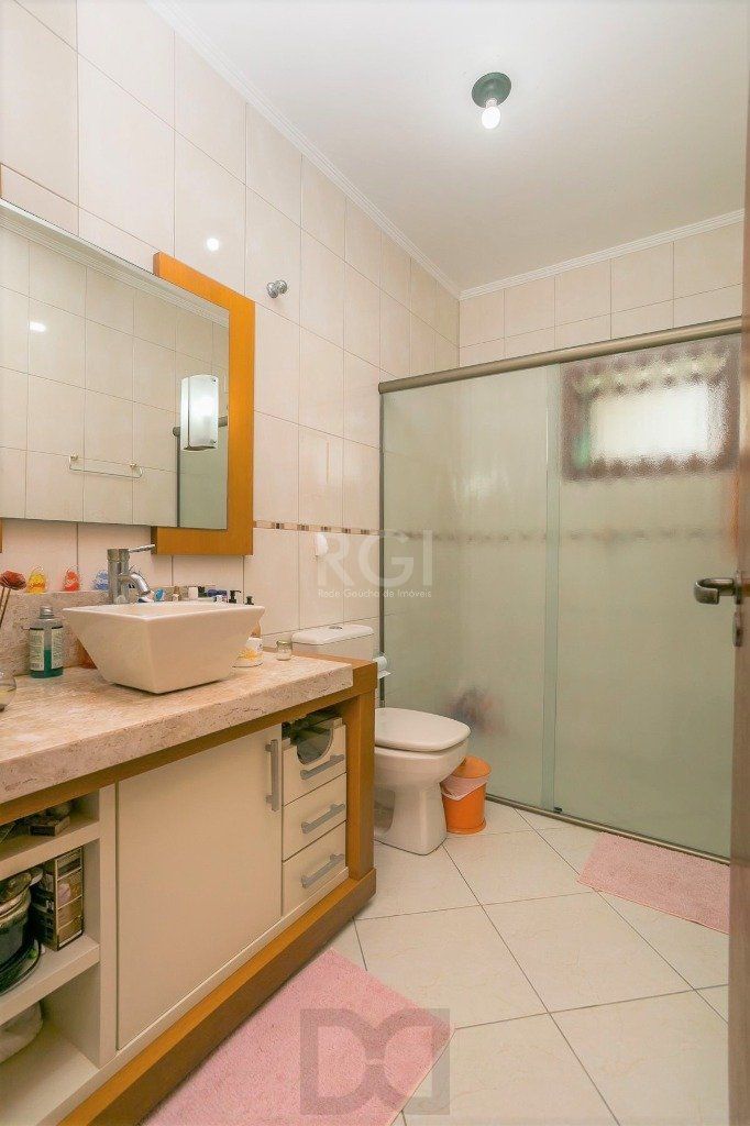 Casa para Venda - 279m², 3 dormitórios, sendo 1 suites, 4 vagas - Teresópolis — foto 25