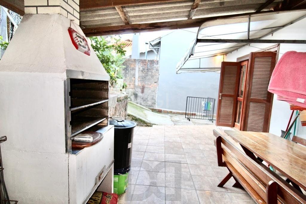 Casa para Venda - 90m², 5 dormitórios, sendo 1 suites, 5 vagas - Teresópolis — foto 8