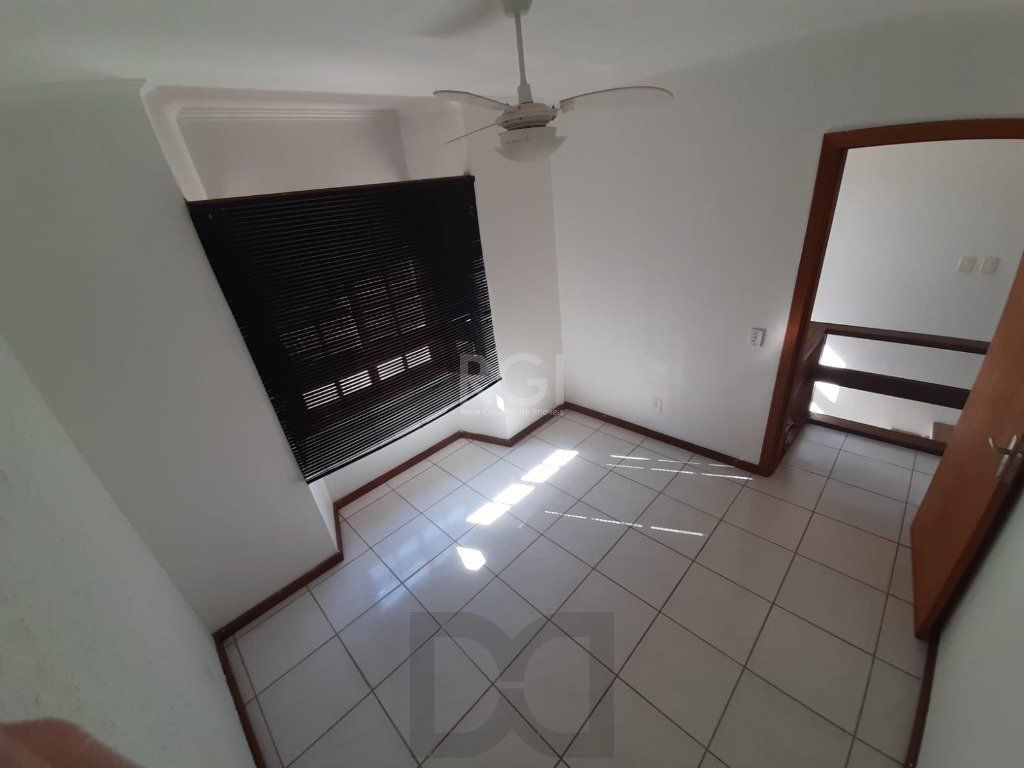 Casa para Venda - 122m², 5 dormitórios, sendo 2 suites, 2 vagas - Teresópolis — foto 4