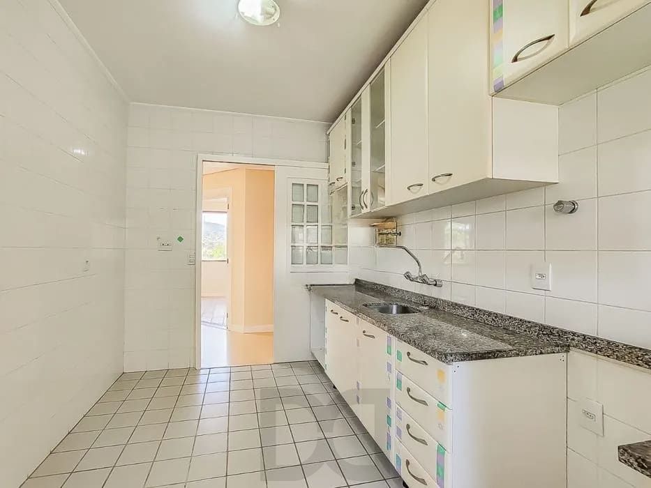 Apartamento de 3 dormitórios à venda Jardim Botânico, Porto Alegre. — foto 8