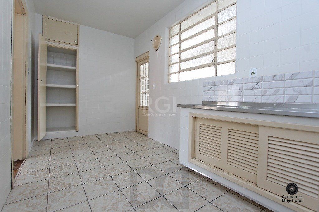 Casa para Venda - 233m², 4 dormitórios, 5 vagas - Nonoai — foto 34