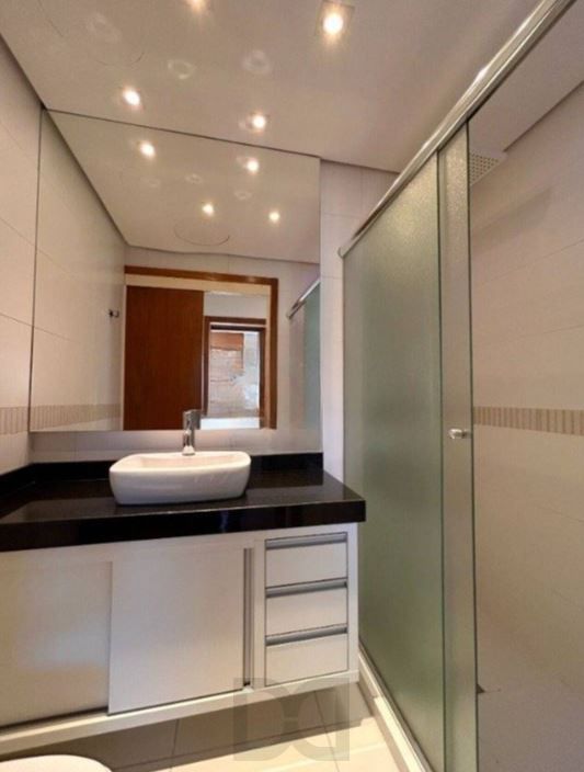 Apartamento amplo de 02 quartos com suite, 1 vaga no Menino Deus - Porto Alegre /RS — foto 11