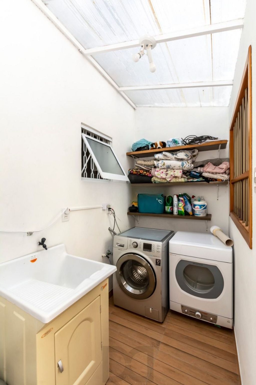 Casa de 2 dormitórios à venda no Bairro na Lomba do Pinheiro - Porto Alegre — foto 30