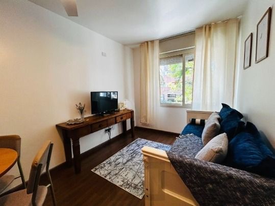 Apartamento com 01 dormitorio e vaga de garagem no Bairro Higianópolis — foto 1