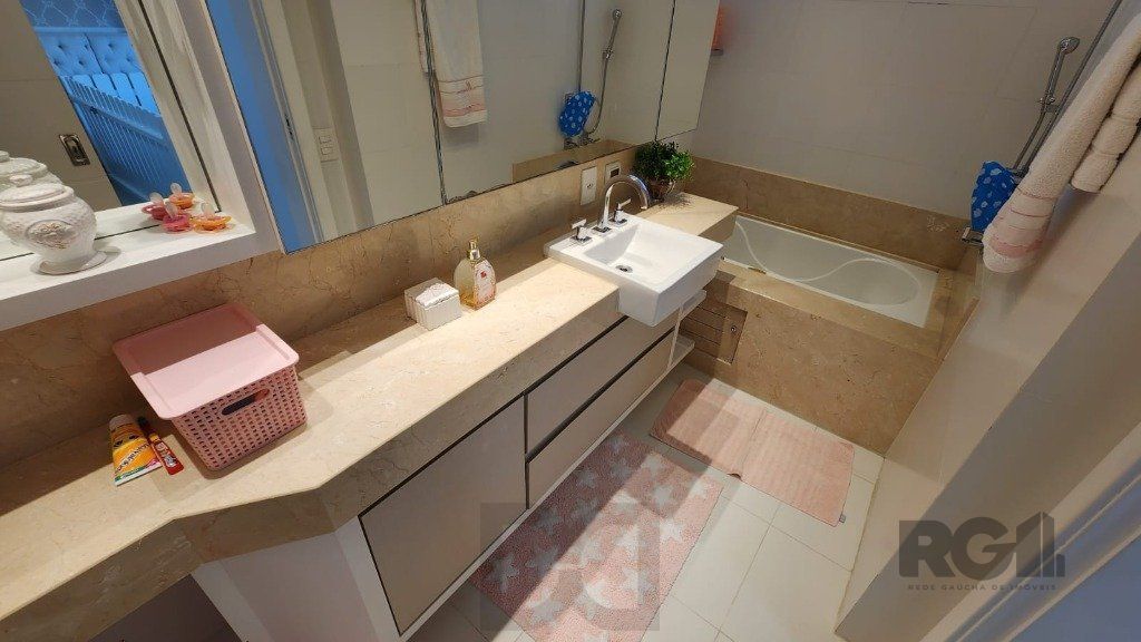 Excelente apartamento de 382,57 m² com 4 suítes e 4 vagas de garagem — foto 17