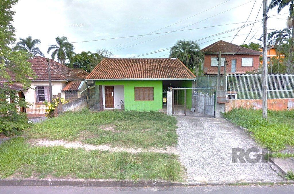 Casa com 161,25m², 3 dormitórios, 4 vagas no bairro Belém Novo — foto 1