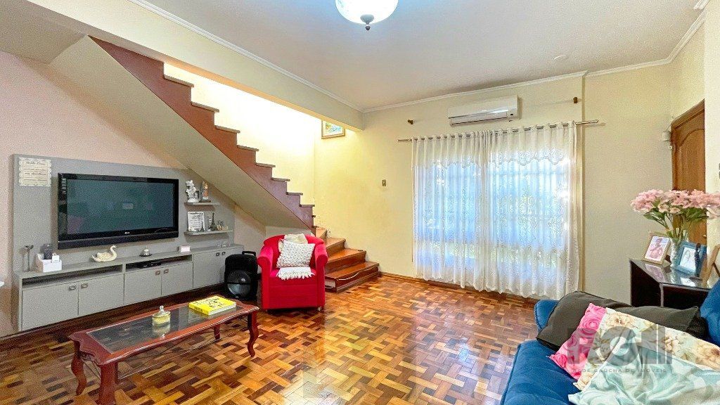 Casa 4 Dormitórios, Piscina, Bairro Gloria — foto 31