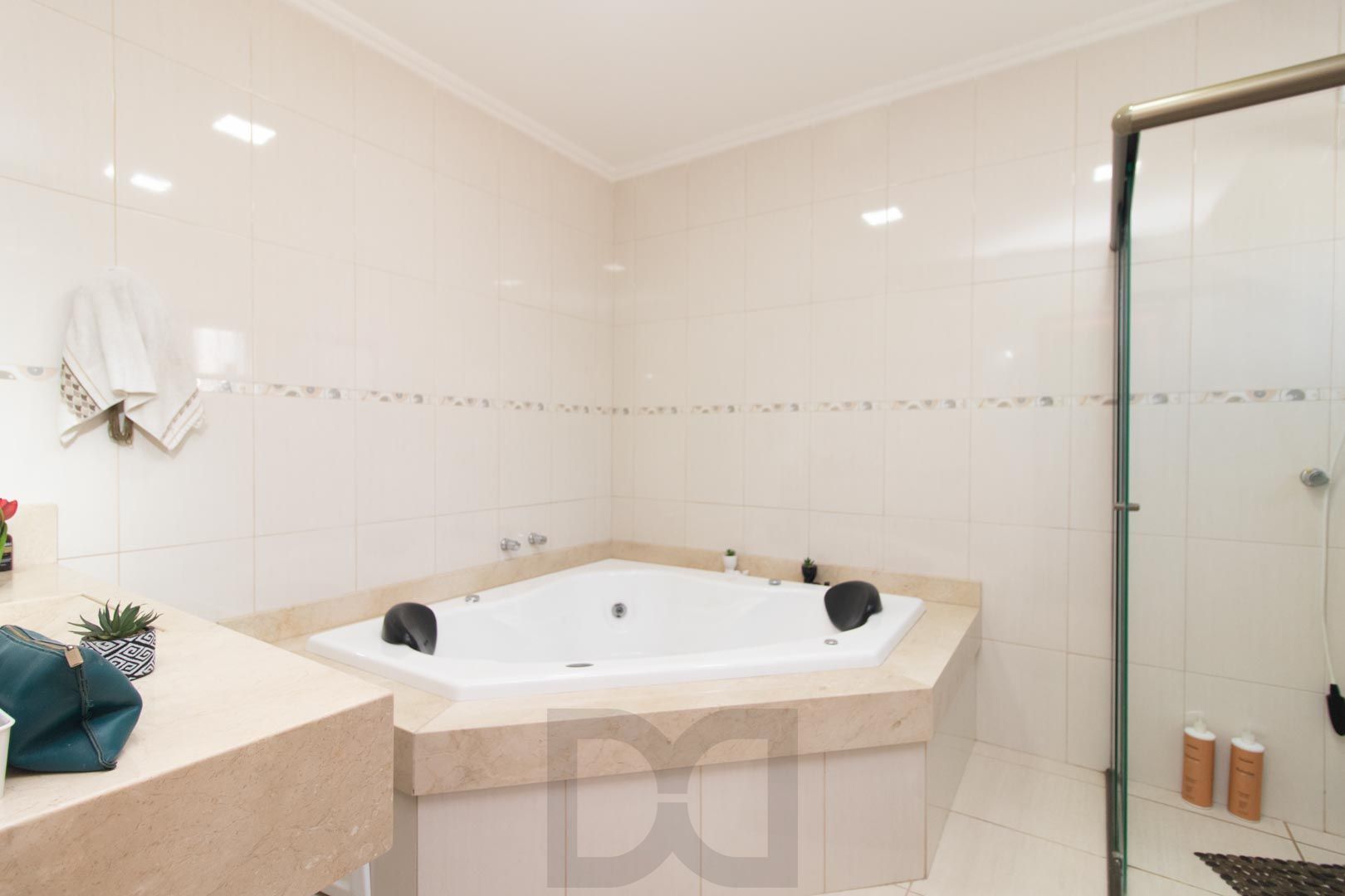 Casa de 03 dormitorios com suite e piscina no bairro Hipica - Porto alegre/Rs — foto 13