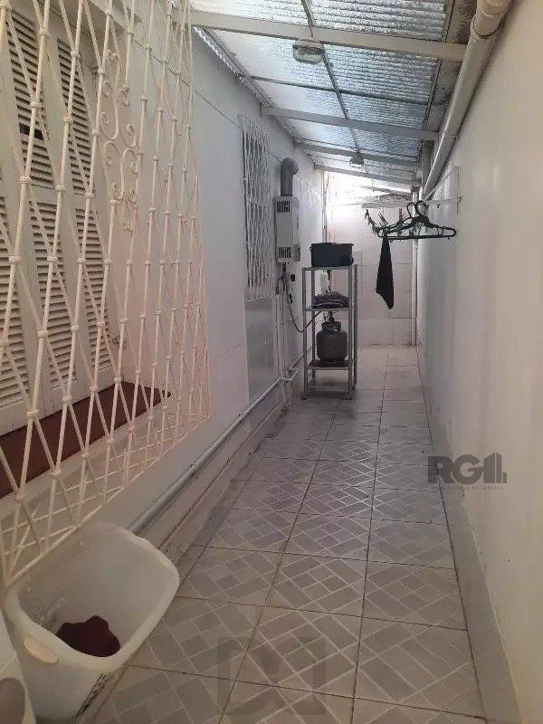 Casa de 3 dormitórios, no bairro Glória — foto 27