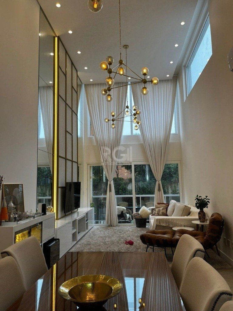 EXCELENTE APARTAMENTO COM 2 DORMITÓRIOS, 2 SUÍTES, 2 VAGAS DE GARAGEM. — foto 2