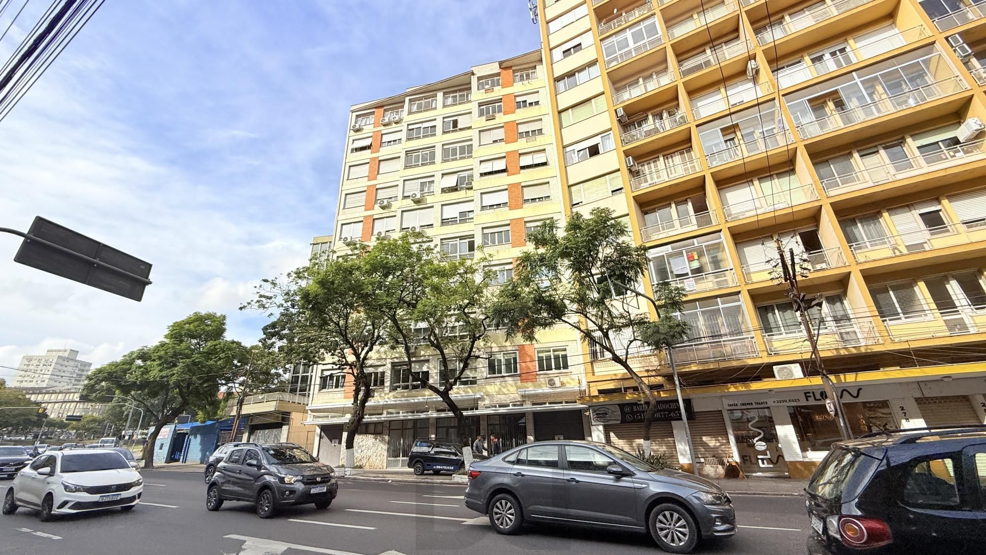 Apartamento de 2 dormitorios á venda no Bairro Centro Histórico. — foto 23