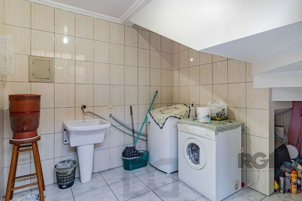 Casa com 267m², 3 dormitórios, 1 vaga no bairro Tristeza — foto 10