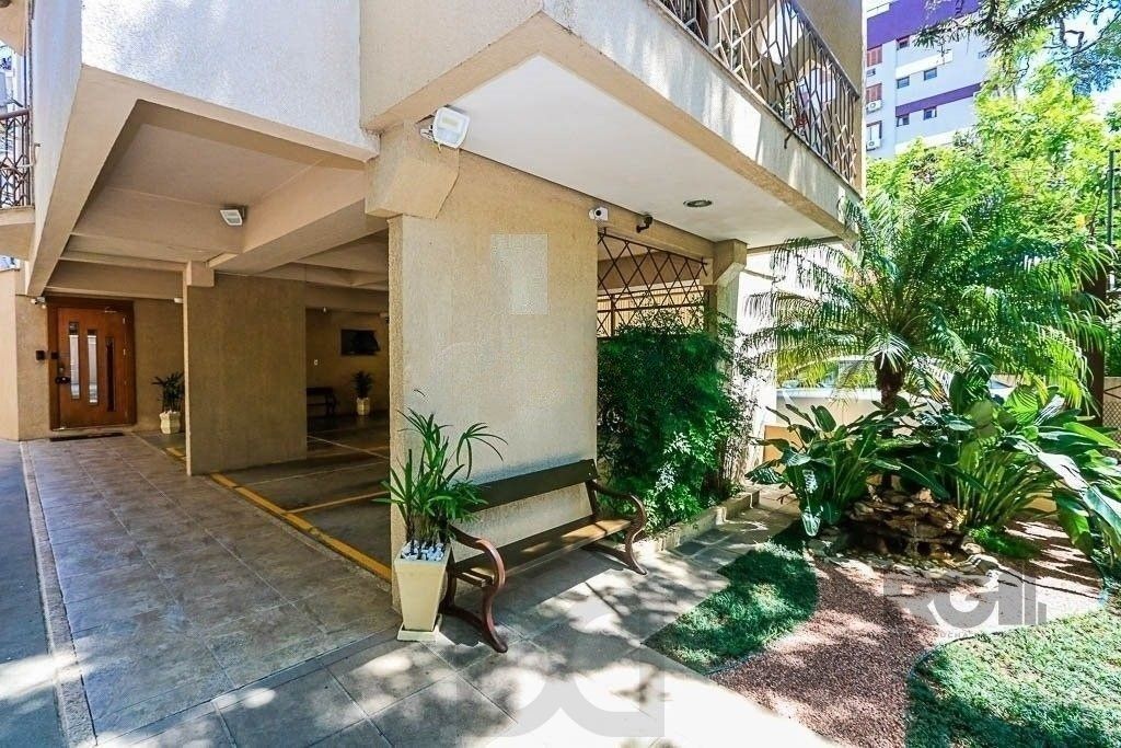 Excelente apartamento de 53m² com 1 dormitório no bairro Menino Deus. — foto 9