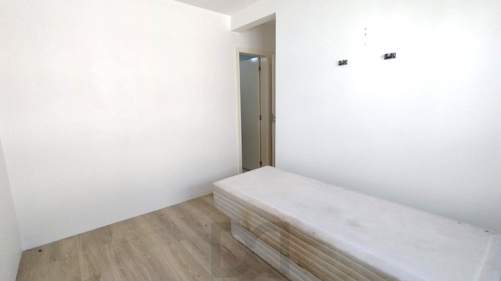 Apartamento de 2 dormitórios á venda no Bairro Jardim Itu, Porto Alegre. — foto 7
