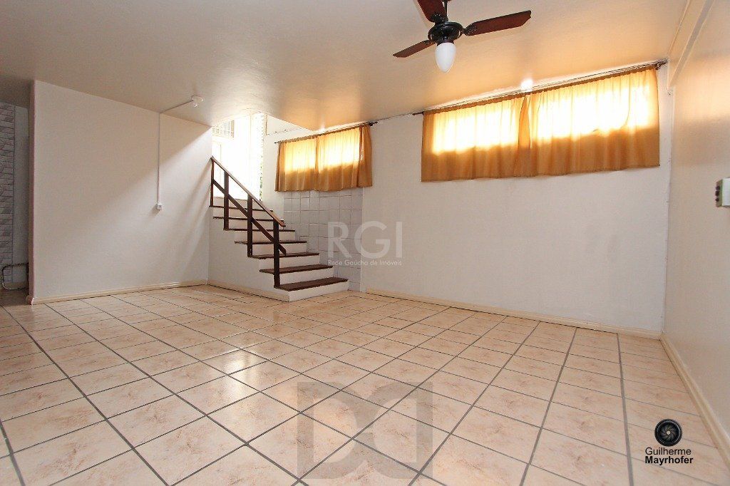 Casa para Venda - 233m², 4 dormitórios, 5 vagas - Nonoai — foto 18