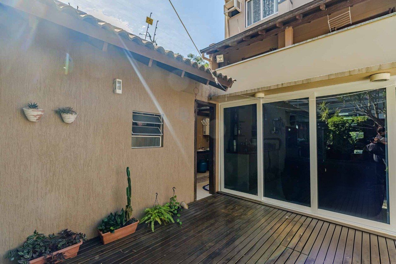 Casa em Condominio, 4 dormi. sendo 2 suítes, churrasqueira, lareira, 2 vagas — foto 16