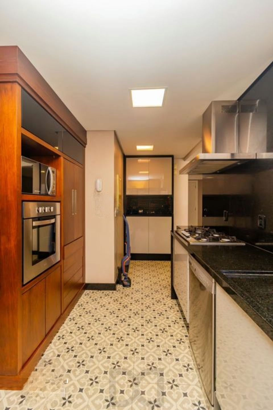 Apartamento de 3 dormitórios à venda em Bela Vista, Porto Alegre. — foto 25