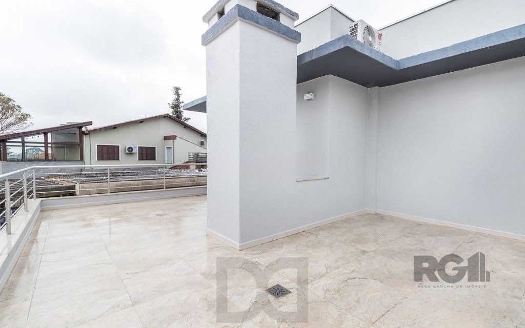 Excelente casa de 254m² com 4 dormitórios sendo 3 suítes. — foto 4