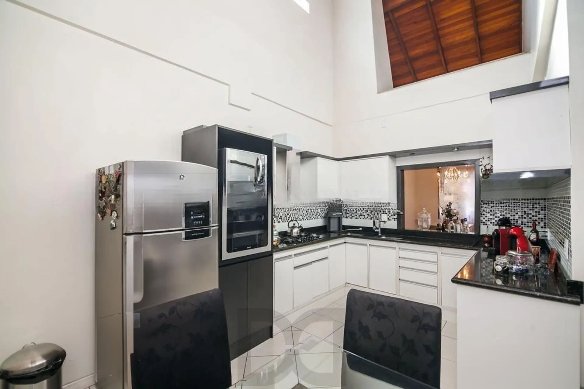 Casa de 4 dormitórios à venda no Bairro Rubem Berta, Porto Alegre. — foto 7