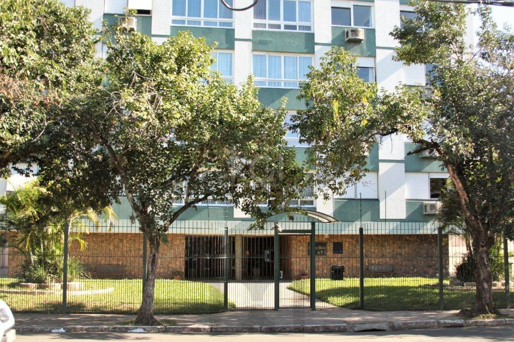 Apartamento com 03 dormitórios, churrasqueira e vaga de garagem no Menino Deus — foto 33
