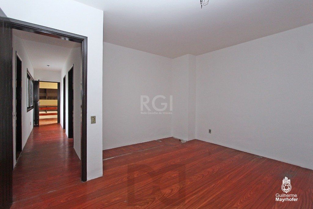 Casa para Venda - 320m², 4 dormitórios, sendo 1 suites, 3 vagas - Cavalhada — foto 15