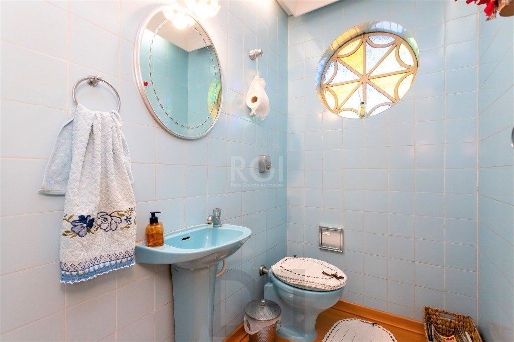 Casa para Venda - 228m², 4 dormitórios, sendo 1 suites, 5 vagas - Teresópolis — foto 18