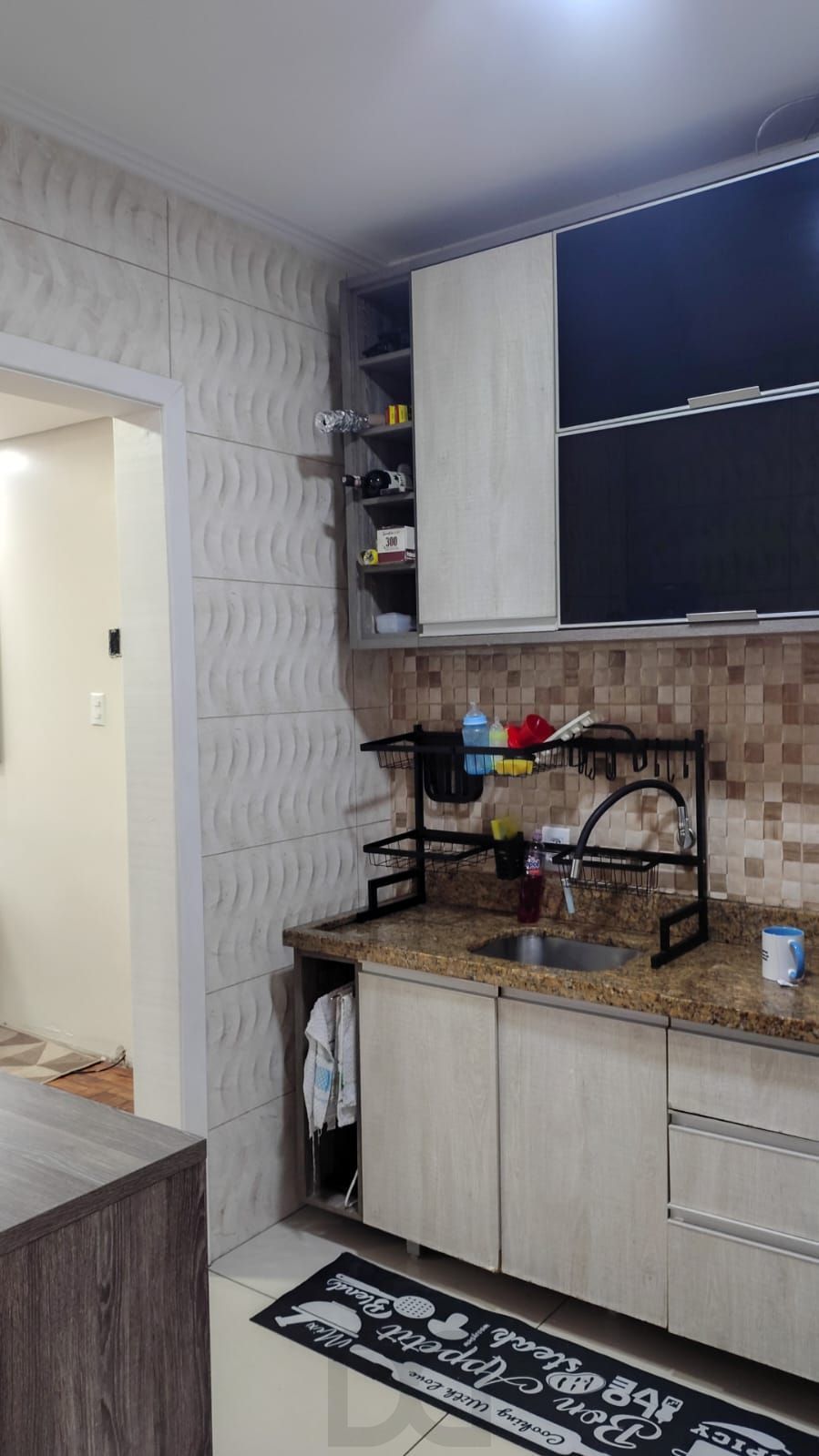 Apartamento de 3 dormitórios com vaga de garagem coberta e escriturada no bairro Partenon. — foto 6