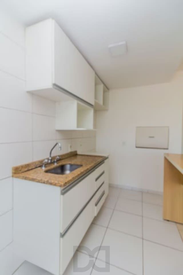 Apartamento de 2 dormitórios à venda em São Geraldo, Porto Alegre. — foto 4