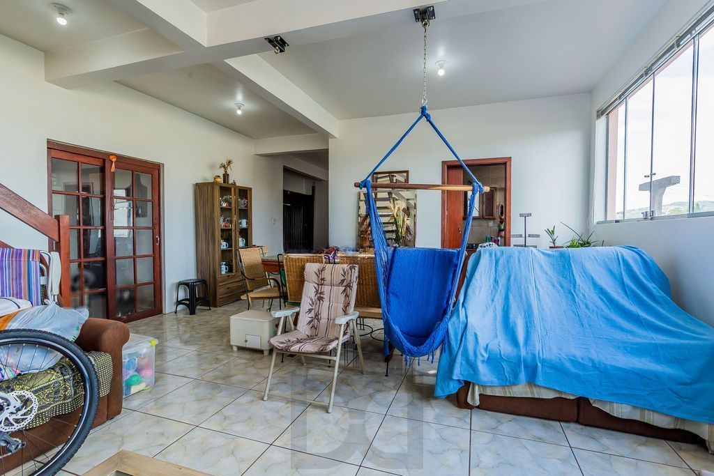 Casa de 6 dormitórios à venda No Bairro Jardim do Salso - Porto Alegre — foto 17