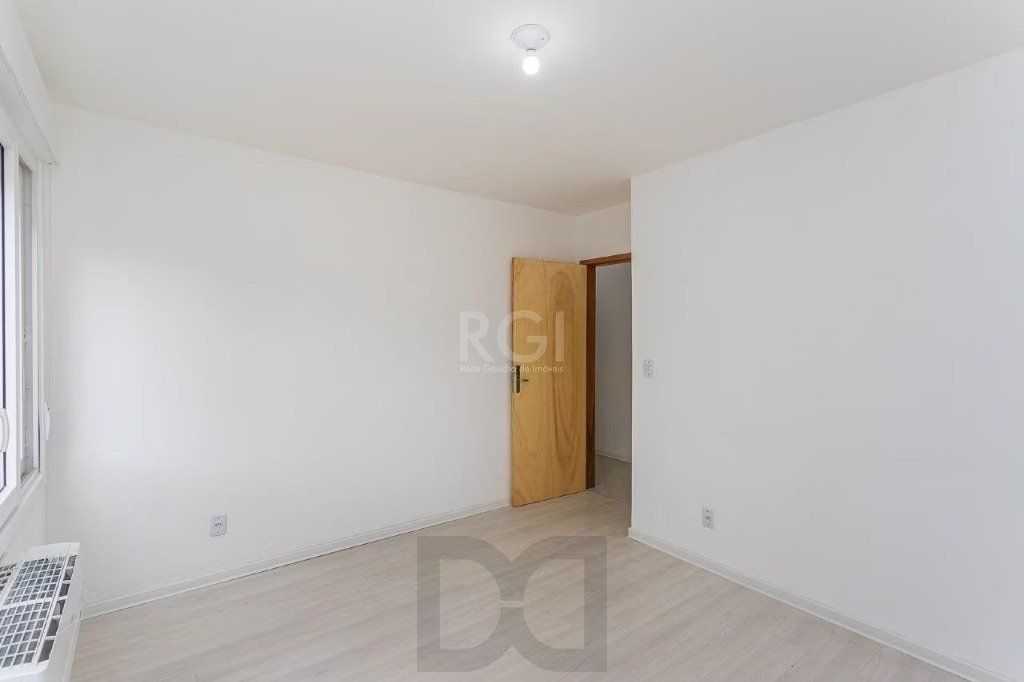 Cobertura de 140m² - 3 dormitórios, 2 banheiros, terraço com churrasqueira e 1 vaga de garagem no Bom Jesus — foto 7