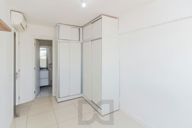 Apartamento de 2 dormitórios à venda em São Geraldo, Porto Alegre. — foto 6